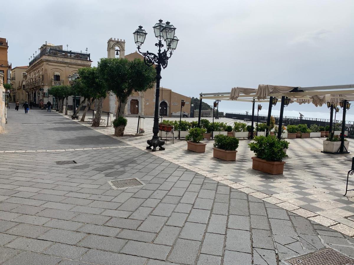 Panoramic Taormina Bay View Apartman Kültér fotó