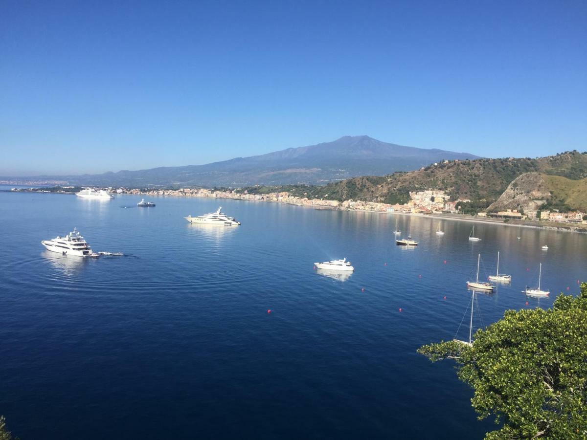 Panoramic Taormina Bay View Apartman Kültér fotó